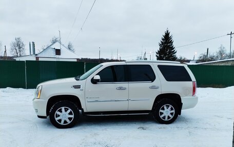 Cadillac Escalade III, 2007 год, 1 790 000 рублей, 8 фотография