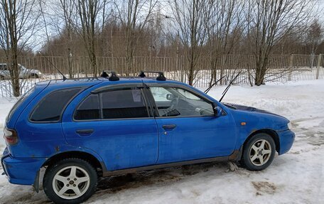 Nissan Almera, 1998 год, 300 000 рублей, 3 фотография