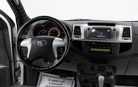 Toyota Hilux VII, 2013 год, 2 345 000 рублей, 12 фотография