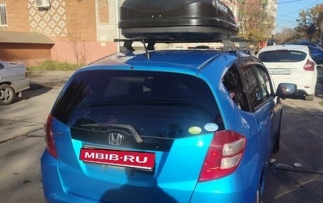 Honda Fit III, 2010 год, 715 000 рублей, 2 фотография