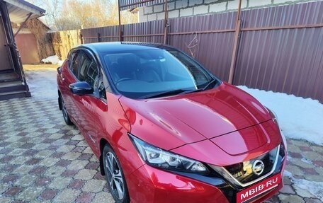 Nissan Leaf II, 2018 год, 1 600 000 рублей, 1 фотография