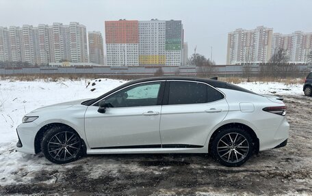 Toyota Camry, 2021 год, 4 200 000 рублей, 1 фотография