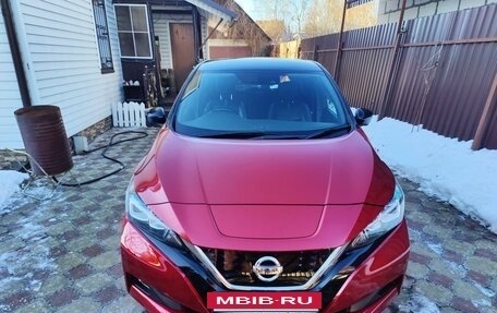 Nissan Leaf II, 2018 год, 1 600 000 рублей, 7 фотография