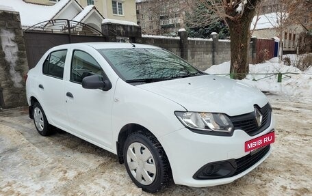 Renault Logan II, 2016 год, 798 000 рублей, 5 фотография