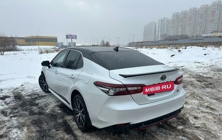 Toyota Camry, 2021 год, 4 200 000 рублей, 6 фотография