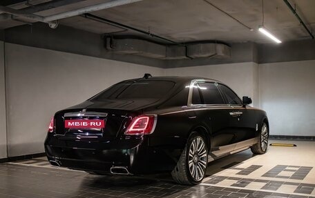 Rolls-Royce Ghost Series II рестайлинг, 2021 год, 45 500 000 рублей, 4 фотография