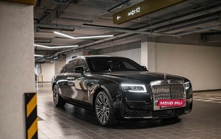 Rolls-Royce Ghost Series II рестайлинг, 2021 год, 45 500 000 рублей, 3 фотография