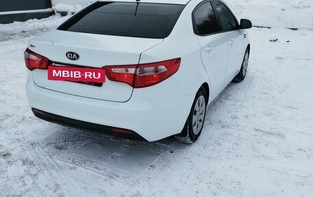 KIA Rio III рестайлинг, 2013 год, 970 000 рублей, 2 фотография