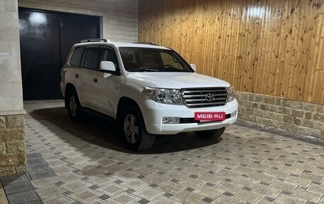 Toyota Land Cruiser 200, 2010 год, 3 950 000 рублей, 2 фотография