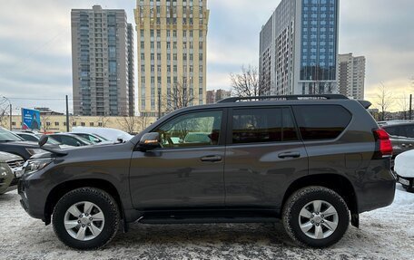 Toyota Land Cruiser Prado 150 рестайлинг 2, 2020 год, 4 900 000 рублей, 8 фотография