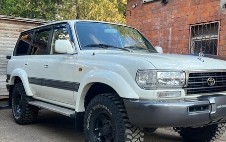 Toyota Land Cruiser 80 рестайлинг, 1995 год, 2 650 000 рублей, 1 фотография