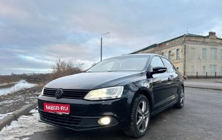 Volkswagen Jetta VI, 2013 год, 1 130 000 рублей, 1 фотография