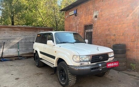 Toyota Land Cruiser 80 рестайлинг, 1995 год, 2 650 000 рублей, 2 фотография