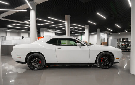 Dodge Challenger III рестайлинг 2, 2013 год, 2 550 000 рублей, 7 фотография