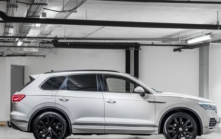 Volkswagen Touareg III, 2019 год, 6 190 000 рублей, 4 фотография