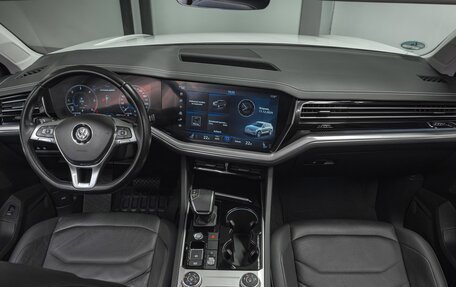 Volkswagen Touareg III, 2019 год, 6 190 000 рублей, 31 фотография