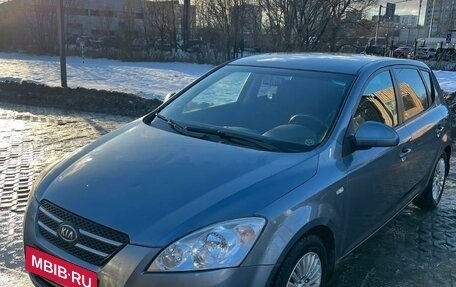 KIA cee'd I рестайлинг, 2008 год, 880 000 рублей, 2 фотография