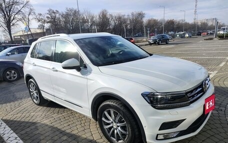 Volkswagen Tiguan II, 2017 год, 2 500 000 рублей, 1 фотография