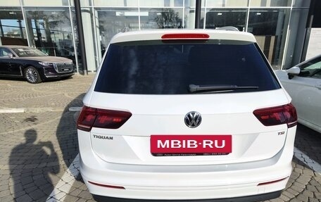 Volkswagen Tiguan II, 2017 год, 2 500 000 рублей, 5 фотография