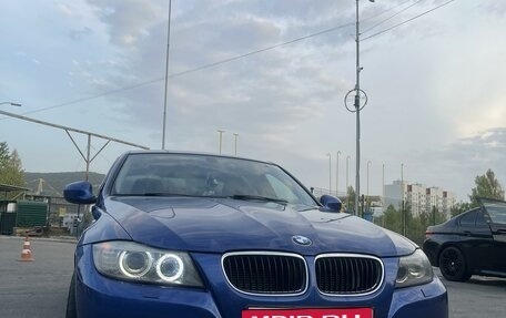 BMW 3 серия, 2011 год, 1 350 000 рублей, 4 фотография