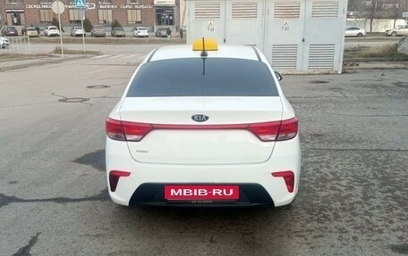 KIA Rio IV, 2018 год, 780 000 рублей, 3 фотография