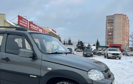 Chevrolet Niva I рестайлинг, 2012 год, 649 999 рублей, 21 фотография