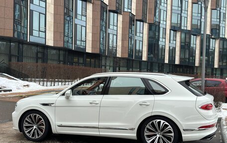 Bentley Bentayga I, 2022 год, 33 800 000 рублей, 3 фотография