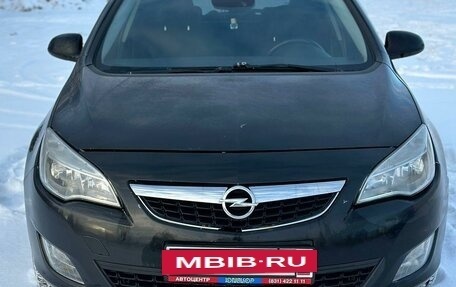 Opel Astra J, 2011 год, 595 000 рублей, 3 фотография