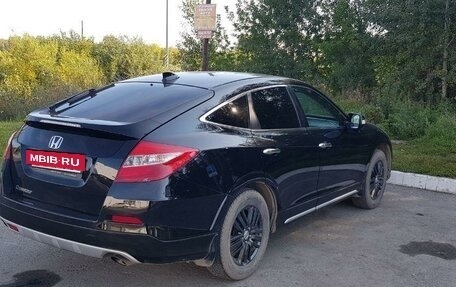 Honda Crosstour I рестайлинг, 2013 год, 1 850 000 рублей, 2 фотография