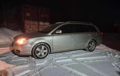 Toyota Avensis III рестайлинг, 2005 год, 740 000 рублей, 12 фотография