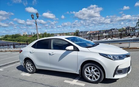 Toyota Corolla, 2018 год, 2 100 000 рублей, 4 фотография