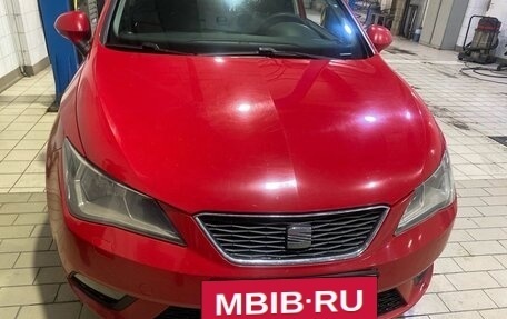 SEAT Ibiza IV рестайлинг 2, 2012 год, 947 000 рублей, 18 фотография