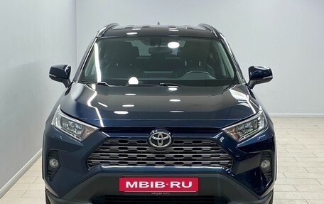 Toyota RAV4, 2020 год, 2 999 000 рублей, 2 фотография