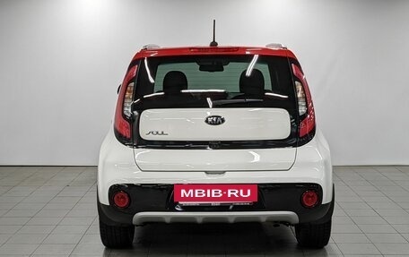 KIA Soul II рестайлинг, 2018 год, 1 850 000 рублей, 6 фотография