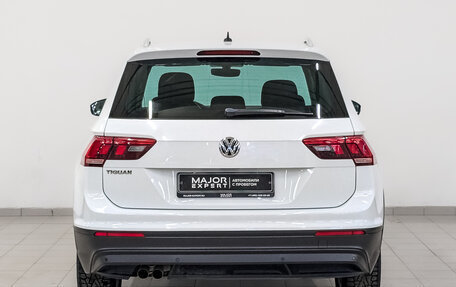 Volkswagen Tiguan II, 2018 год, 2 280 000 рублей, 6 фотография