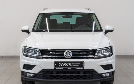 Volkswagen Tiguan II, 2018 год, 2 280 000 рублей, 2 фотография