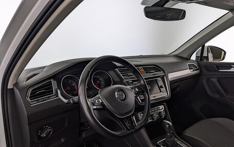 Volkswagen Tiguan II, 2018 год, 2 280 000 рублей, 15 фотография