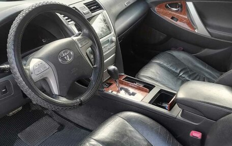 Toyota Camry, 2008 год, 999 999 рублей, 2 фотография