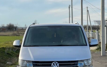 Volkswagen Caravelle T5, 2010 год, 2 180 000 рублей, 4 фотография