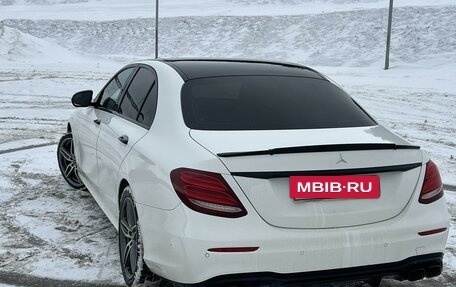 Mercedes-Benz E-Класс, 2018 год, 2 799 999 рублей, 3 фотография