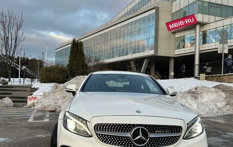 Mercedes-Benz C-Класс, 2017 год, 2 950 000 рублей, 2 фотография