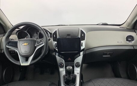 Chevrolet Cruze II, 2013 год, 817 000 рублей, 7 фотография