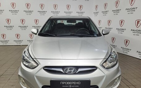 Hyundai Solaris II рестайлинг, 2011 год, 685 000 рублей, 2 фотография