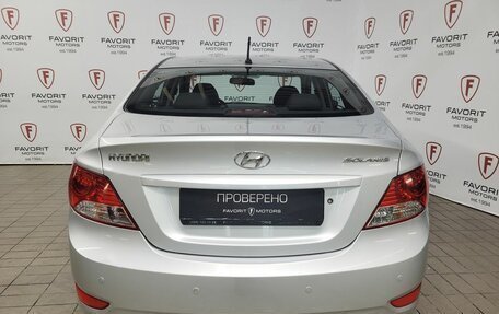 Hyundai Solaris II рестайлинг, 2011 год, 685 000 рублей, 3 фотография