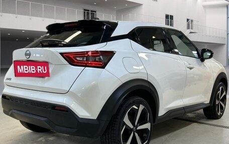 Nissan Juke II, 2023 год, 3 800 000 рублей, 3 фотография