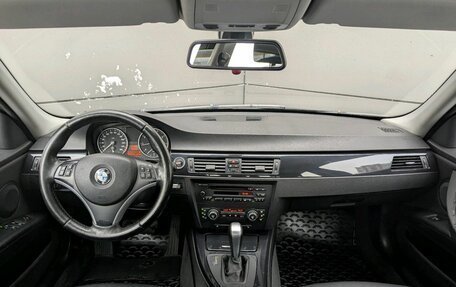 BMW 3 серия, 2009 год, 1 049 000 рублей, 16 фотография