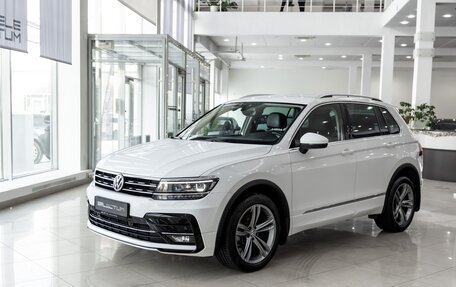 Volkswagen Tiguan II, 2020 год, 3 650 000 рублей, 2 фотография