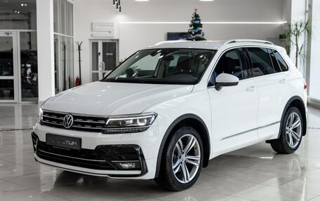 Volkswagen Tiguan II, 2020 год, 3 650 000 рублей, 3 фотография