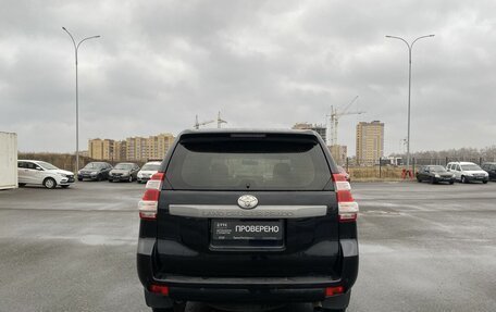 Toyota Land Cruiser Prado 150 рестайлинг 2, 2014 год, 3 058 001 рублей, 6 фотография