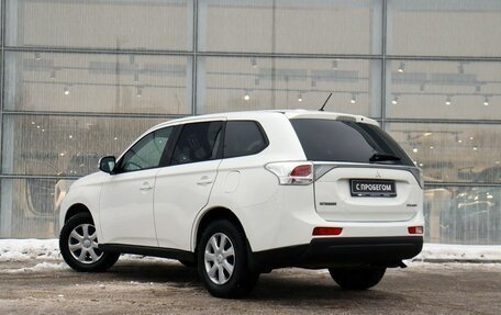 Mitsubishi Outlander III рестайлинг 3, 2013 год, 1 600 000 рублей, 7 фотография